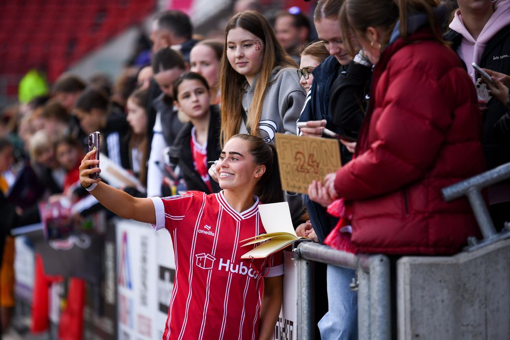 Match Gallery: Bristol City 0 - 1 Liverpool - Bristol City FC