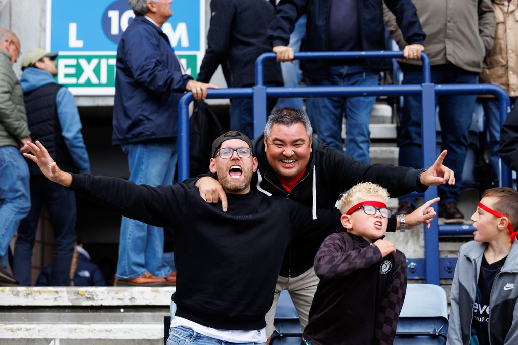 Fan Gallery: City at Deepdale - Bristol City FC