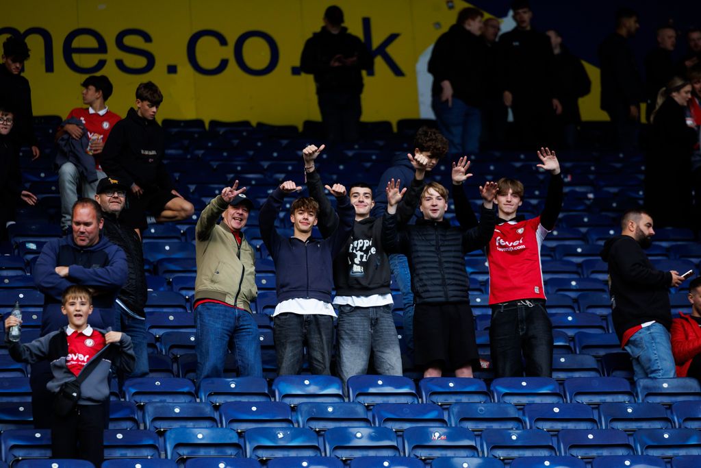 Fan Gallery: City at Deepdale - Bristol City FC