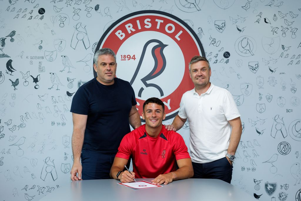 Tickle's first day - Bristol City FC